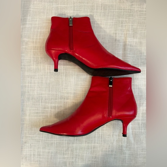 Zara Red Heeled Ankle Boots - Picture 6 of 9